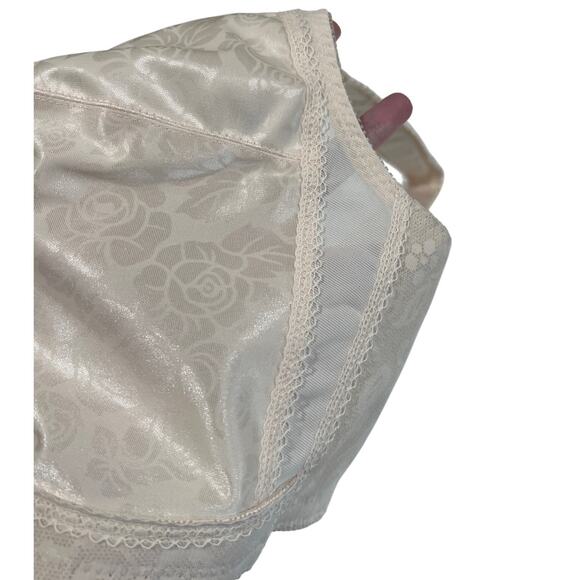 Playtex 18 Hour Full Coverage Smoothing Bra Size 40G Style 4693 Comfort Straps - Picture 9 of 9